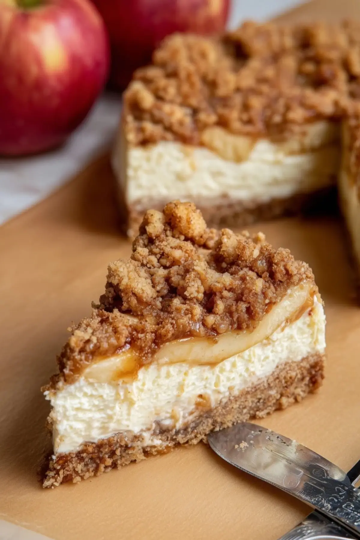 Apple Crumble Cheesecake